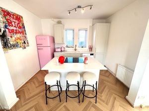 Photo 17- click for photo gallery